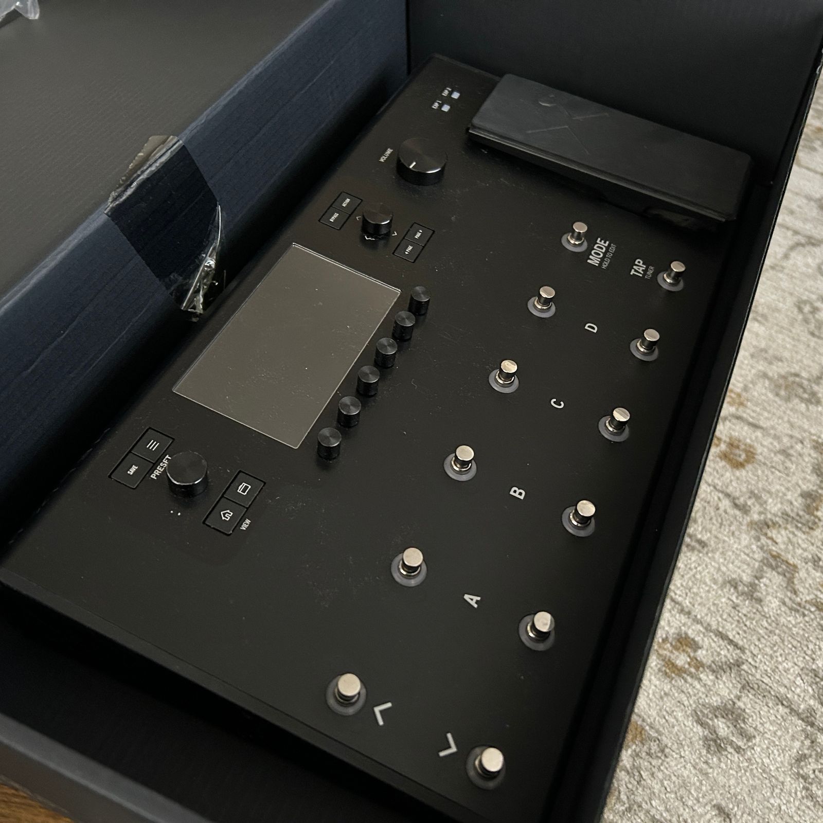 Line 6 Helix LT 2017 - Present - Black - Image 2