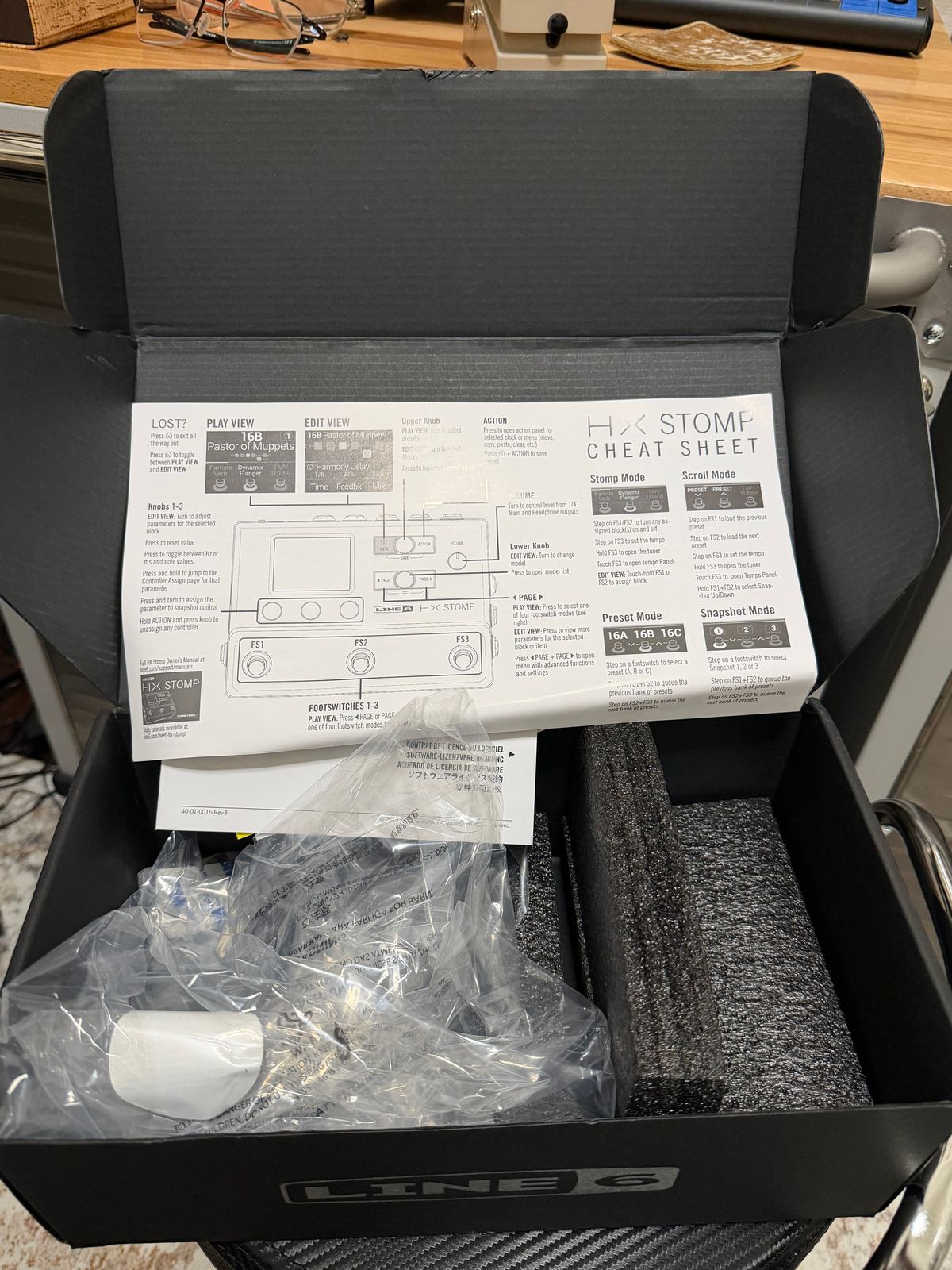 Line 6 HX Stomp Limited Edition (2024/2025) Stormtrooper White + ~$300+ add ons! - Image 6