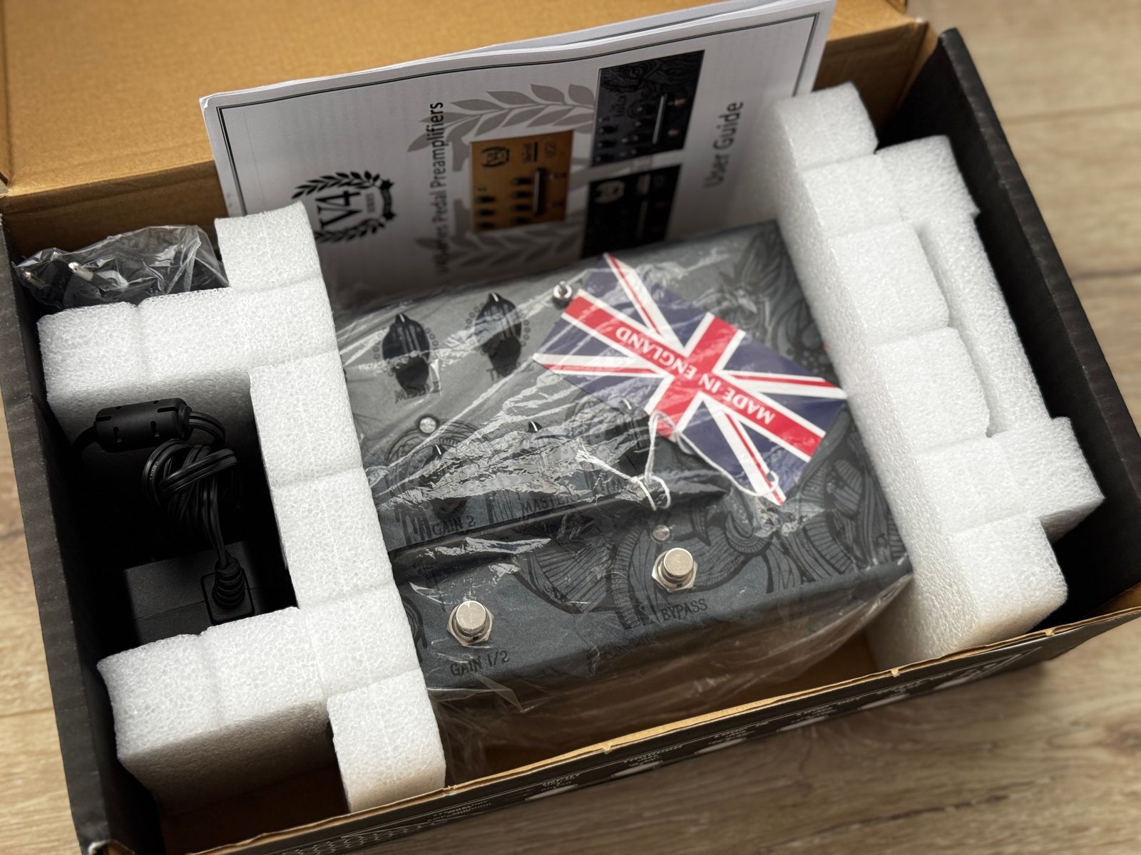 Victory Amps V4 The Kraken Preamp Amp Pedal 2025 - Image 9